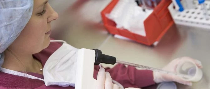 Imagen: Anàlisi macroscòpica de mostra de semen